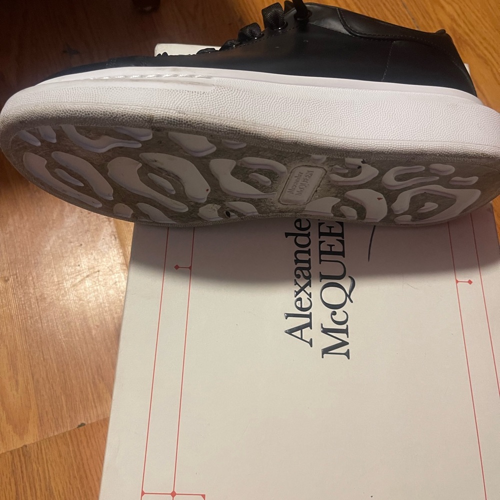 It Is In Very Good Condition, Hardly Used. - image 3